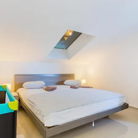 Vizula E - Karsten A6 Apartman