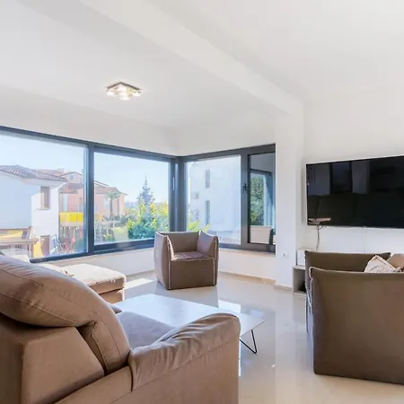 Vizula E - Karsten A6 Apartment *