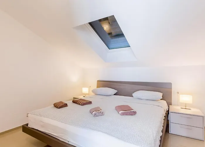 Vizula E - Karsten A6 * Medulin